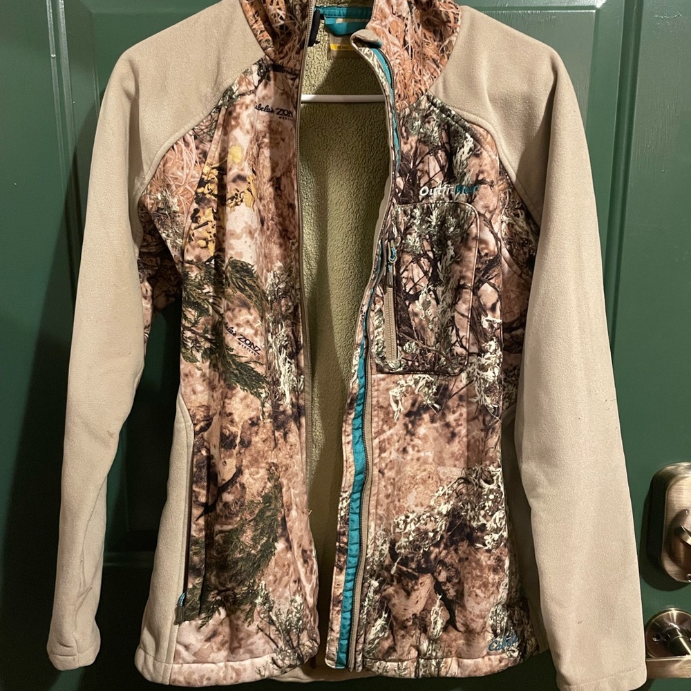 Cabelas OutfitHer Camo Jacket